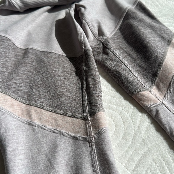 alo yoga leggings size xs - Picture 3 of 4
